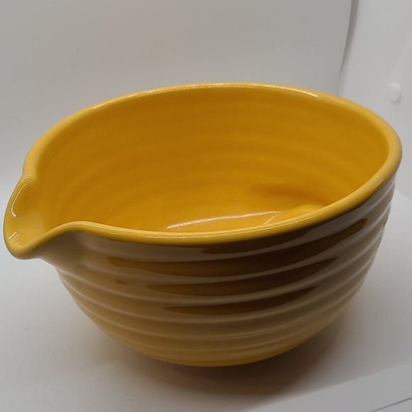 Vintage Other - Yellow batter bowl